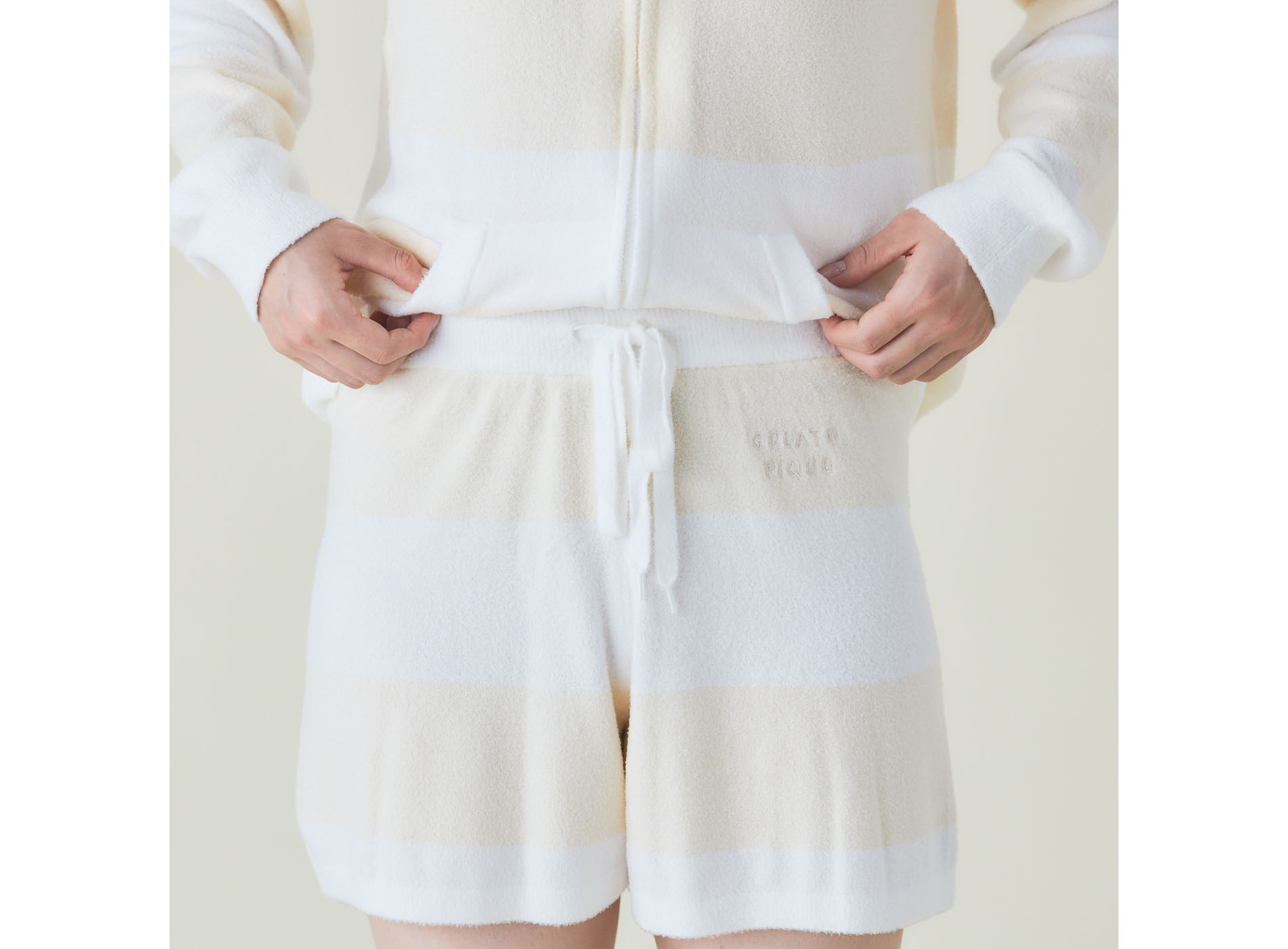 【WOMEN】スムーズィーlite2BD　パーカ＆ショートパンツセット