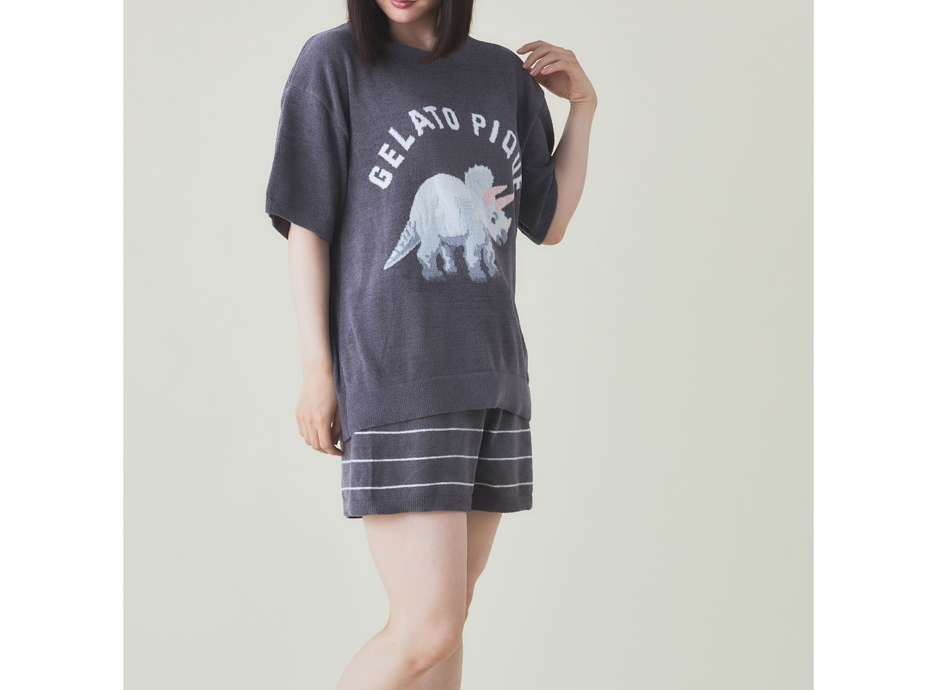 【WOMEN】モチーフ柄JQD　プルオーバー＆ショートパンツセット