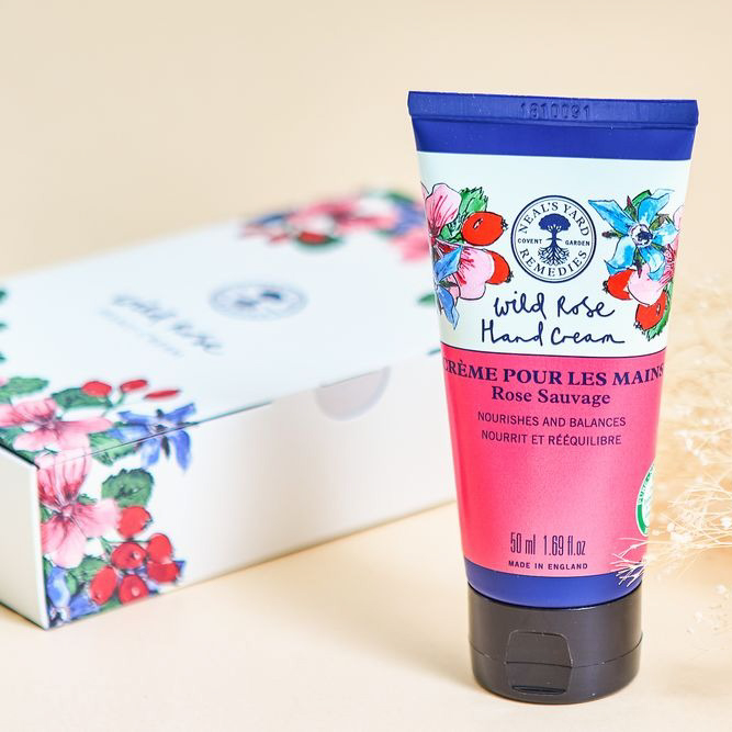 【タンプ限定】カーネーション入浴剤&ハンドクリームセット