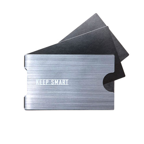デキるビジネスマンの必携アイテム 極薄スマート名刺入れ「KEEP SMART」