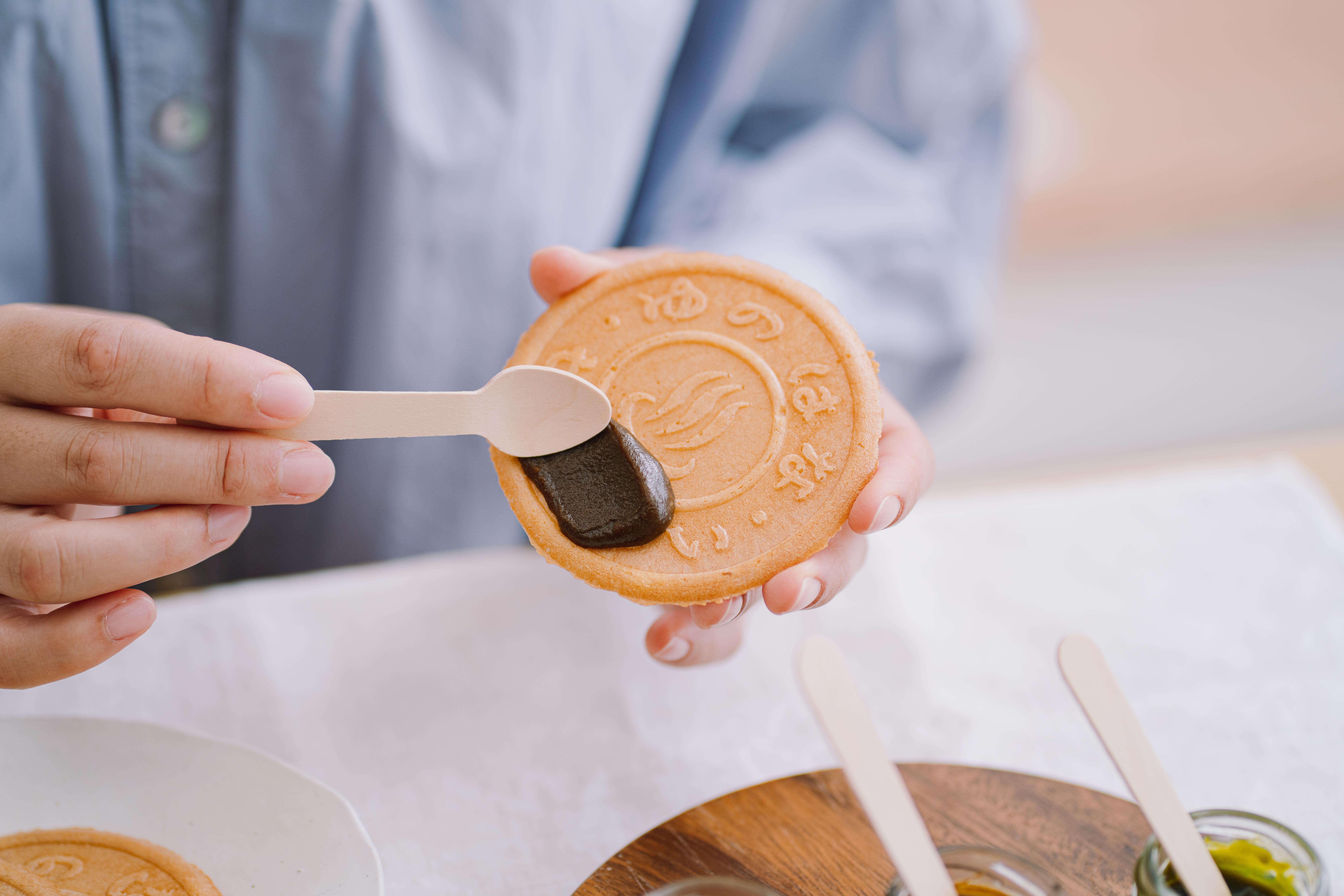 湯の花せんべいと3種の伊勢茶コンフィチュールセット