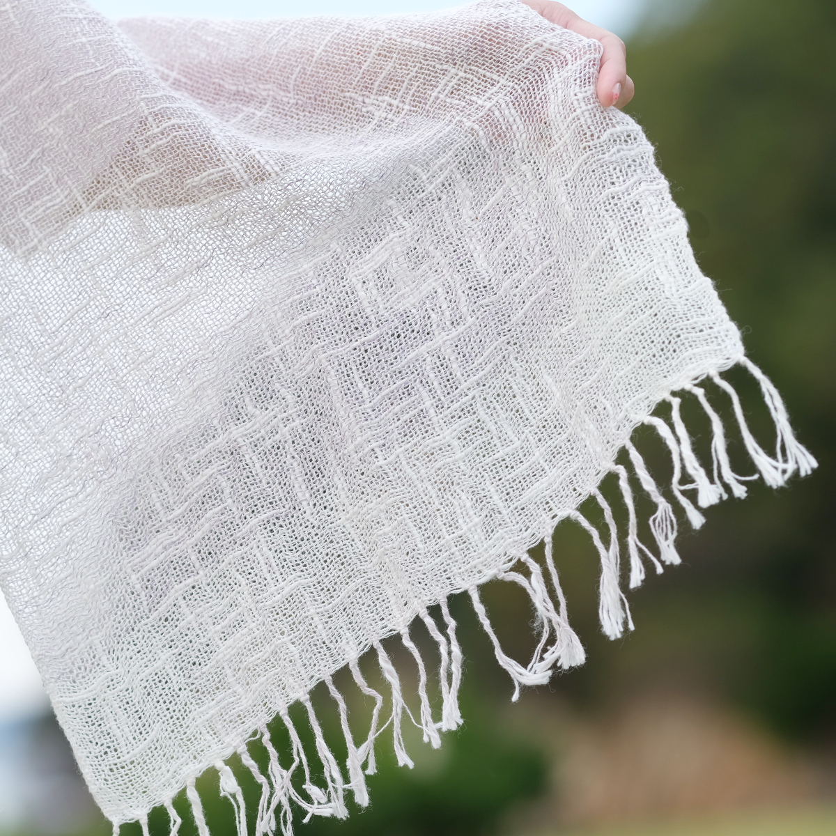 麻とボタニカルオーガニックの節糸格子マフラー