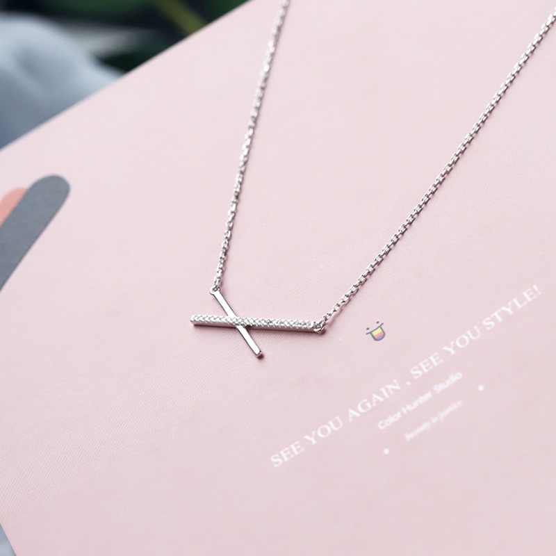 クロスリボンネックレス