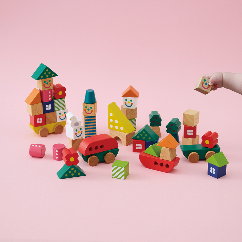 カタログギフト おめでとセレクション［ころころコース］おもちゃ付き