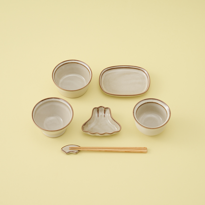 カタログギフト おめでとセレクション［ふくふくコース］おもちゃ付き