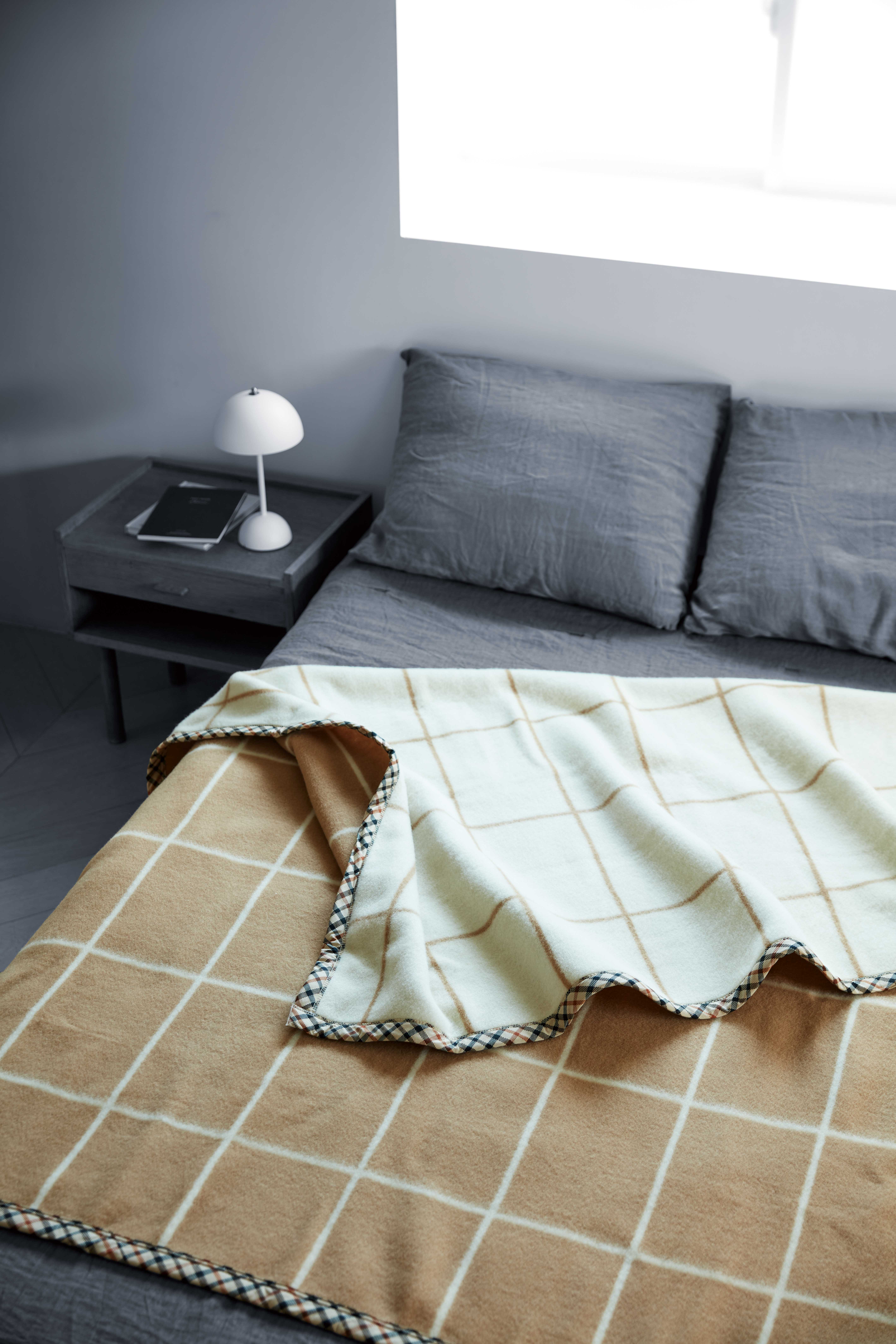 Mistral（ミストラル）＜セーブル＞