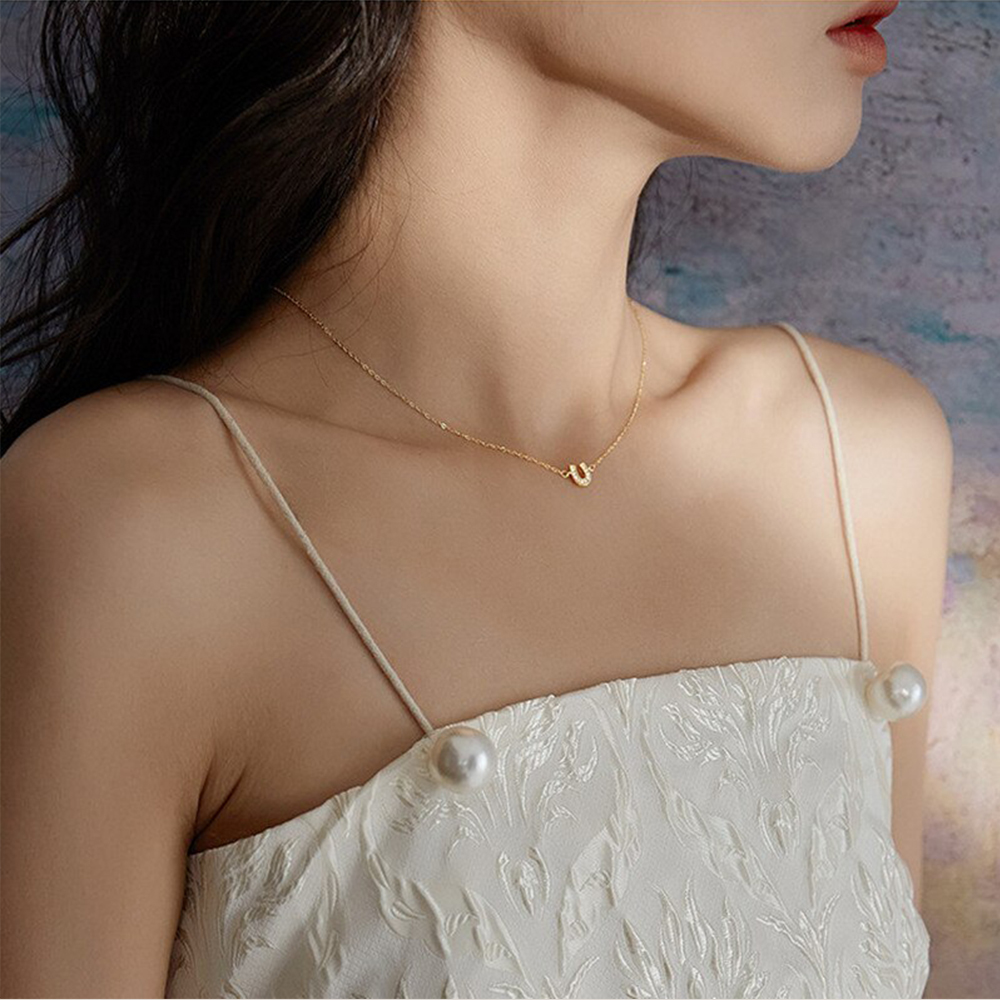 ゴールドカラー馬蹄ネックレス