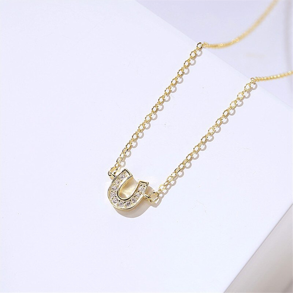 ゴールドカラー馬蹄ネックレス