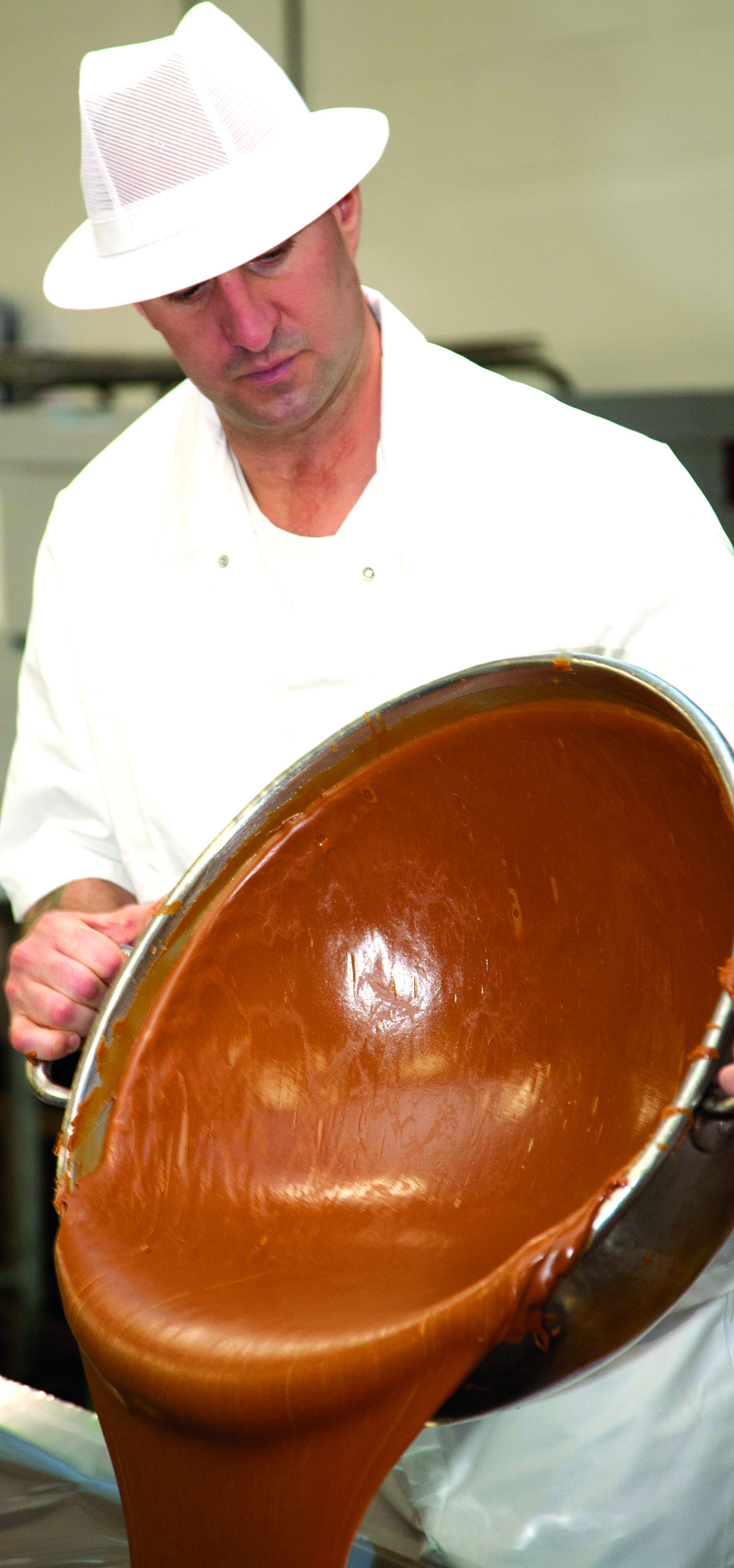 レッドフラワー缶＆パープルフラワー缶　バニラファッジ