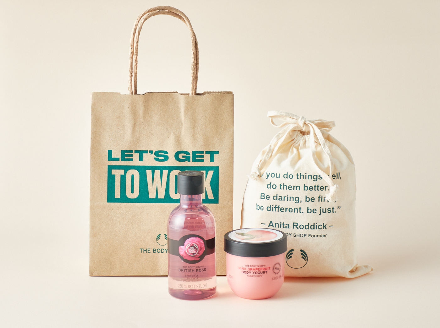 バッジ the body shop レッド リボン