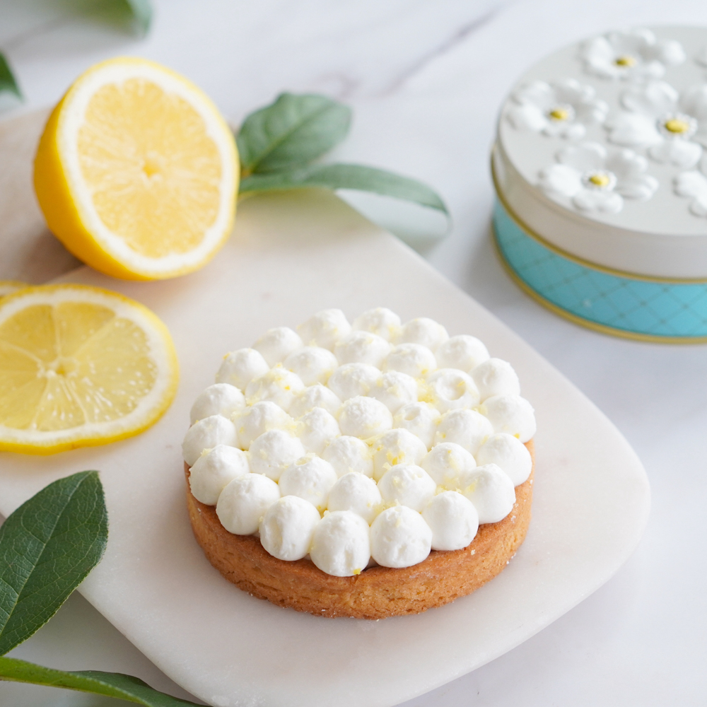 幸せの缶ケーキ(あまおう苺のベリーチーズケーキタルト＆国産レモンチーズケーキタルト)【２缶セット】化粧箱入り