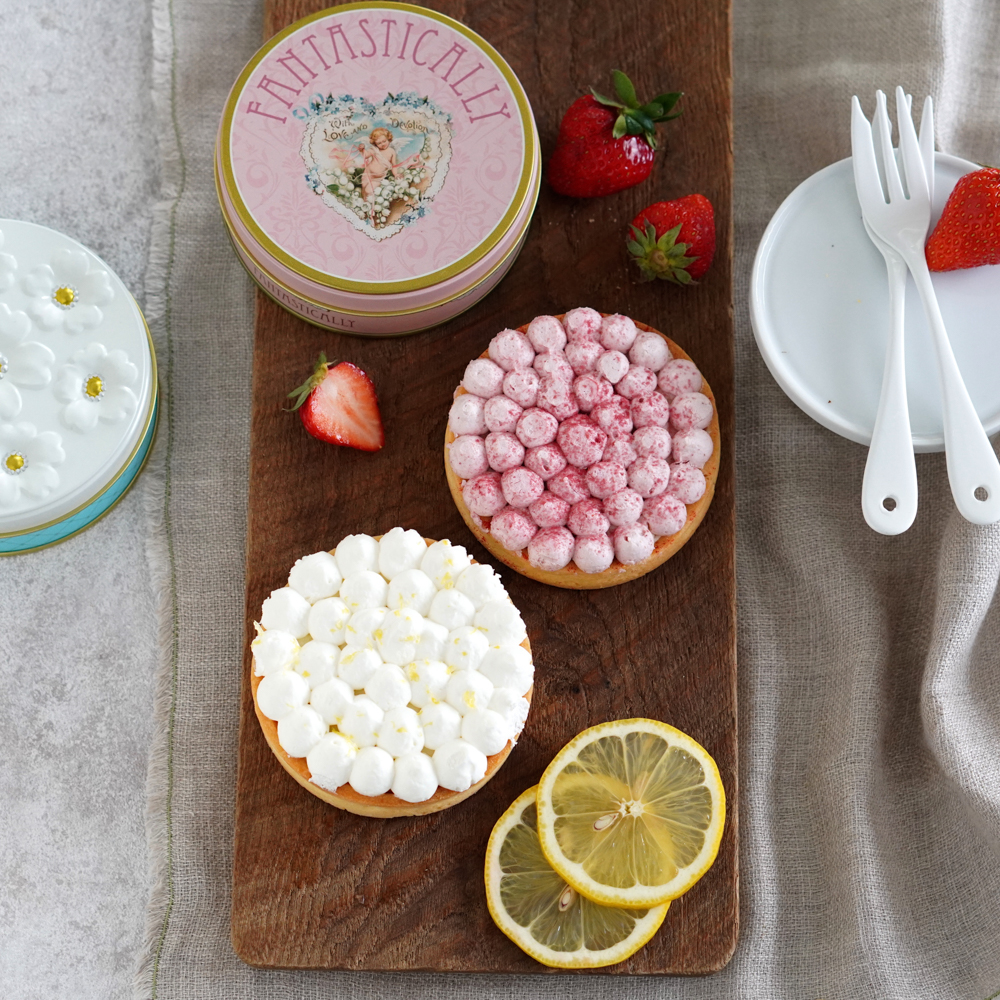 幸せの缶ケーキ(あまおう苺のベリーチーズケーキタルト＆国産レモンチーズケーキタルト)【２缶セット】化粧箱入り