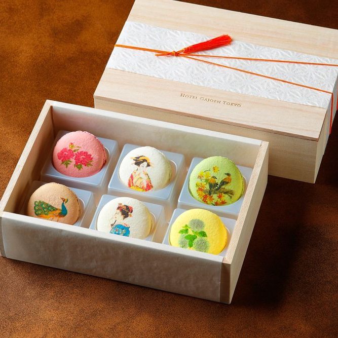 LUXURY HOTEL SWEETS GIFT