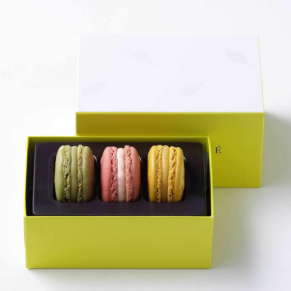 マカロン 3個詰合わせ | PIERRE HERMÉ PARIS（ピエール・エルメ・パリ  