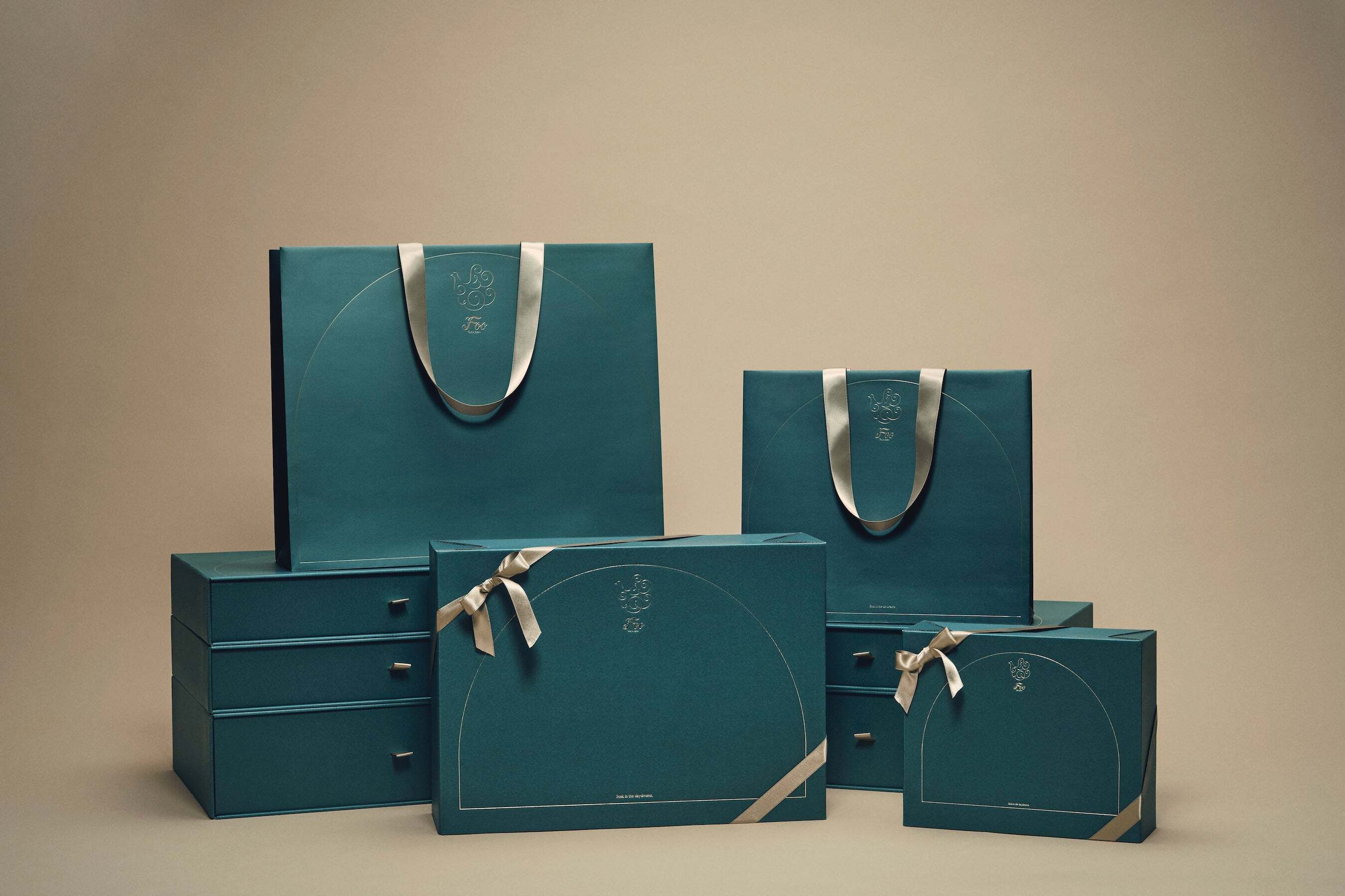 【セットアップ】シルクショートパンツ&キャミソール