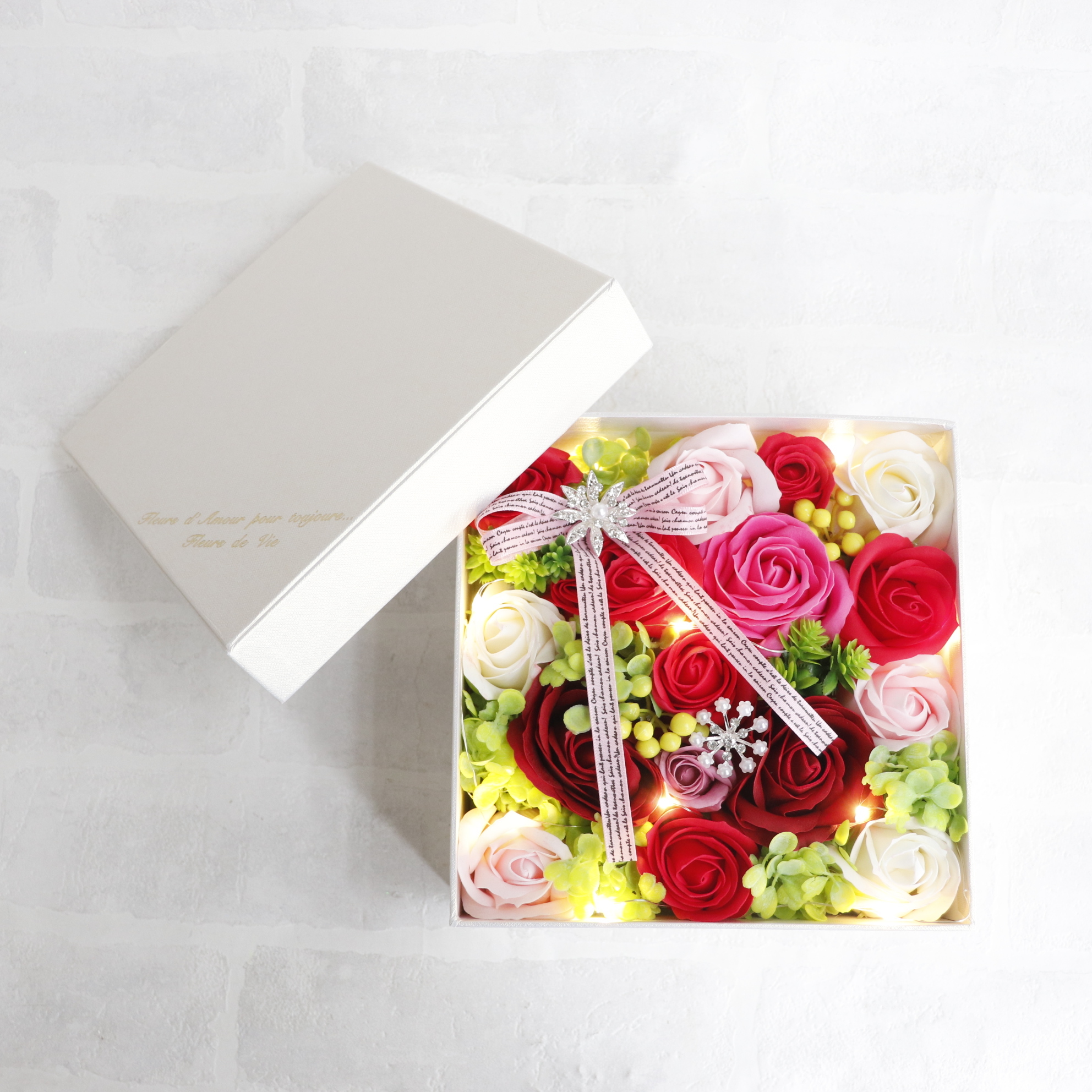 LEDホワイトギャレBOX　M【全4色】（観賞用ソープフラワー）