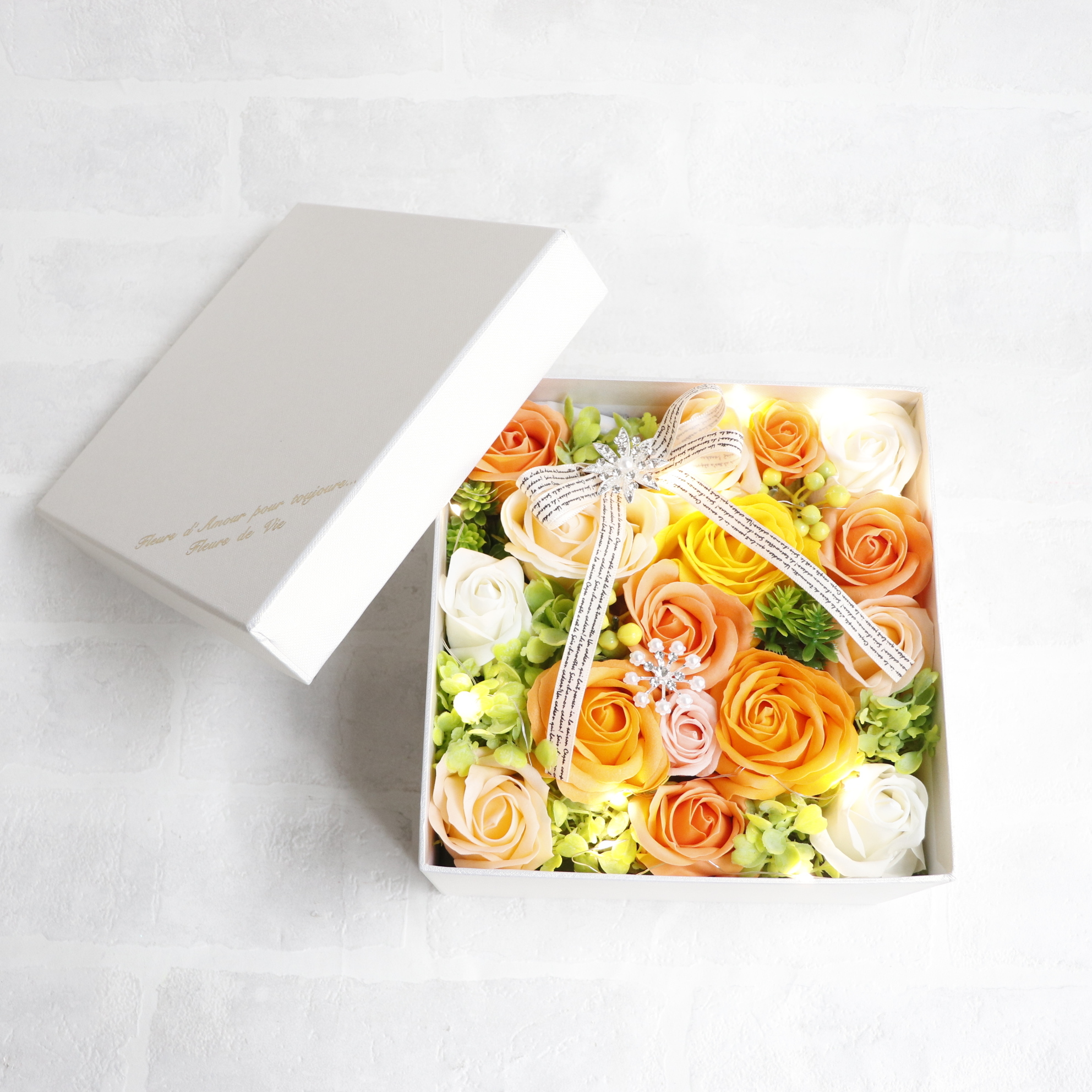 LEDホワイトギャレBOX　M【全4色】（観賞用ソープフラワー）