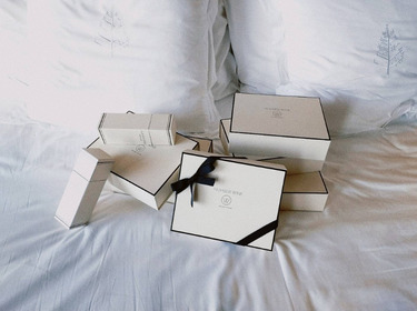 4本 SPECIAL GIFT BOX SET