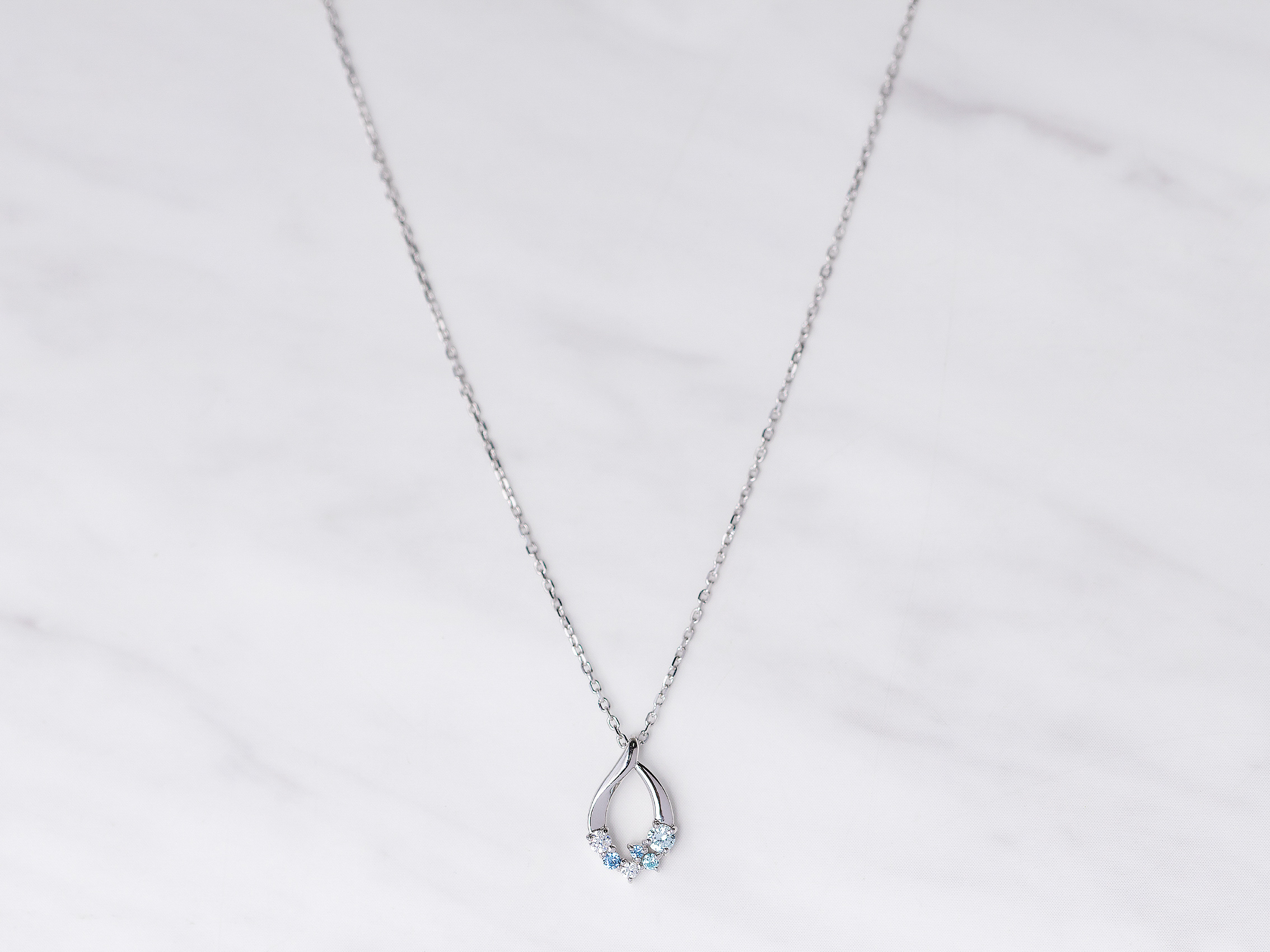 【名入れケース】しずくネックレス&ピアス　2点セット