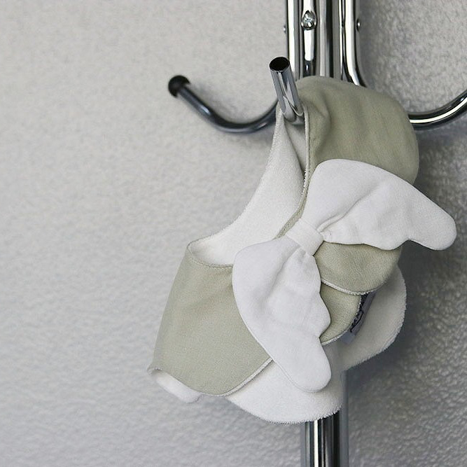 【ボックス付き】天使スタイ&ラトルセット