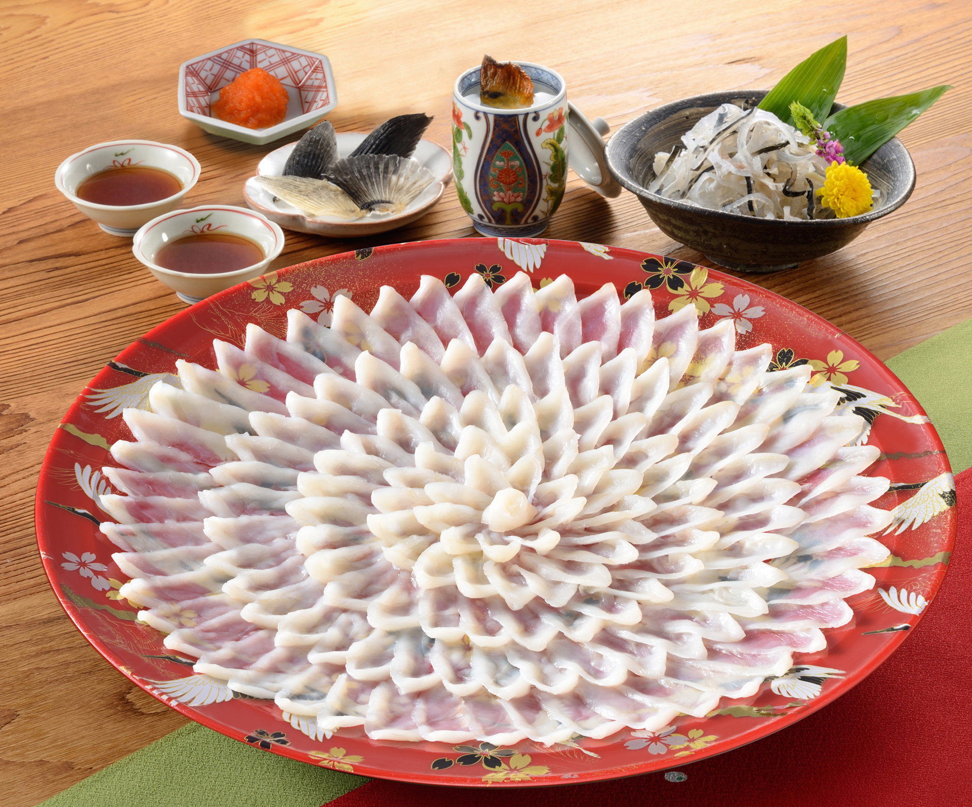 とらふく刺身 絵皿盛り | 関とら本店のプレゼント・ギフト通販 | TANP  