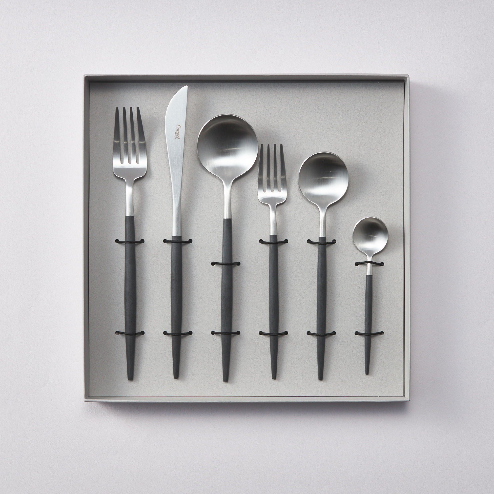 【クチポール】ゴアブラック×シルバー 6本セット