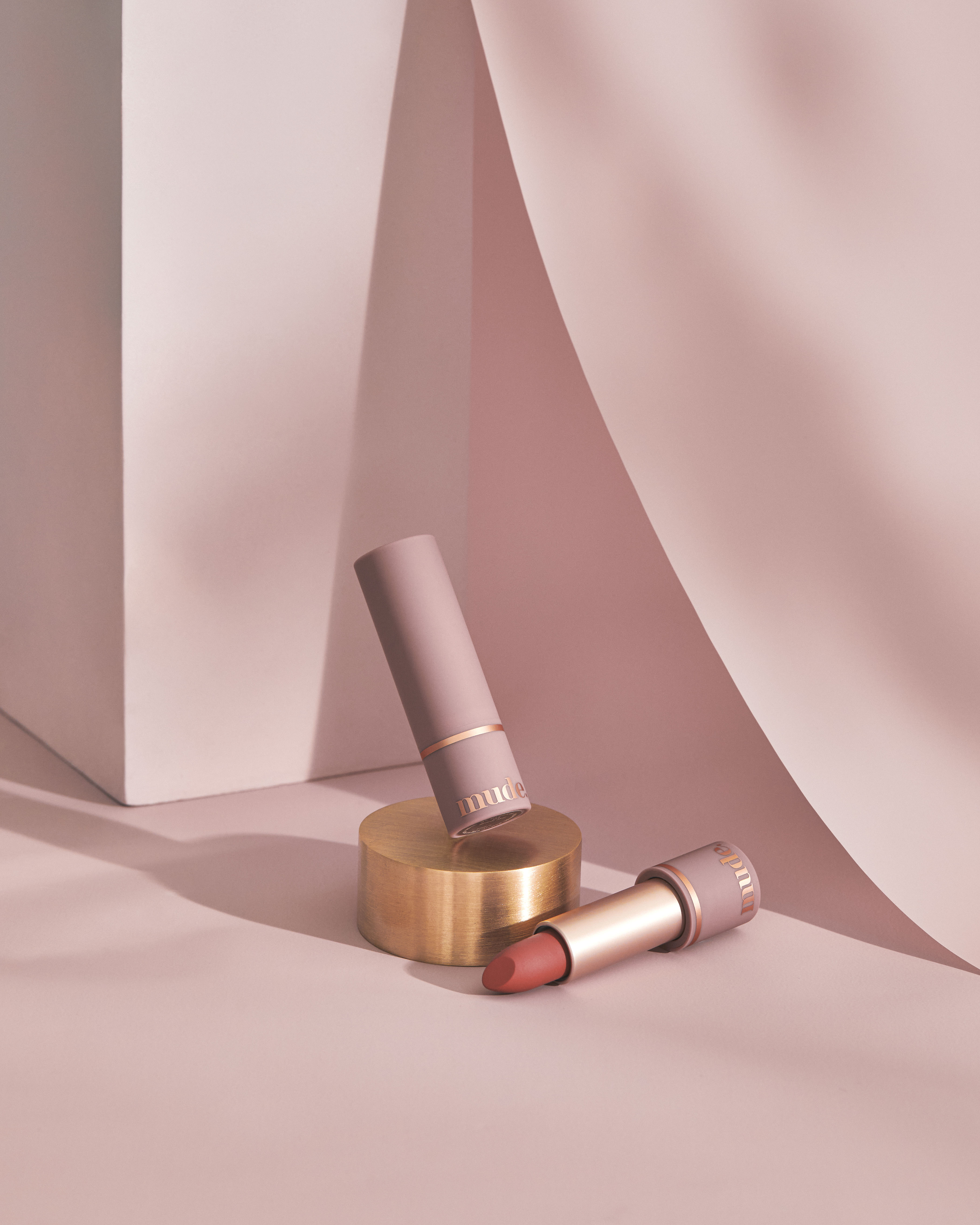 見るだけで気分が上がるうさぎミラー＆リップセット