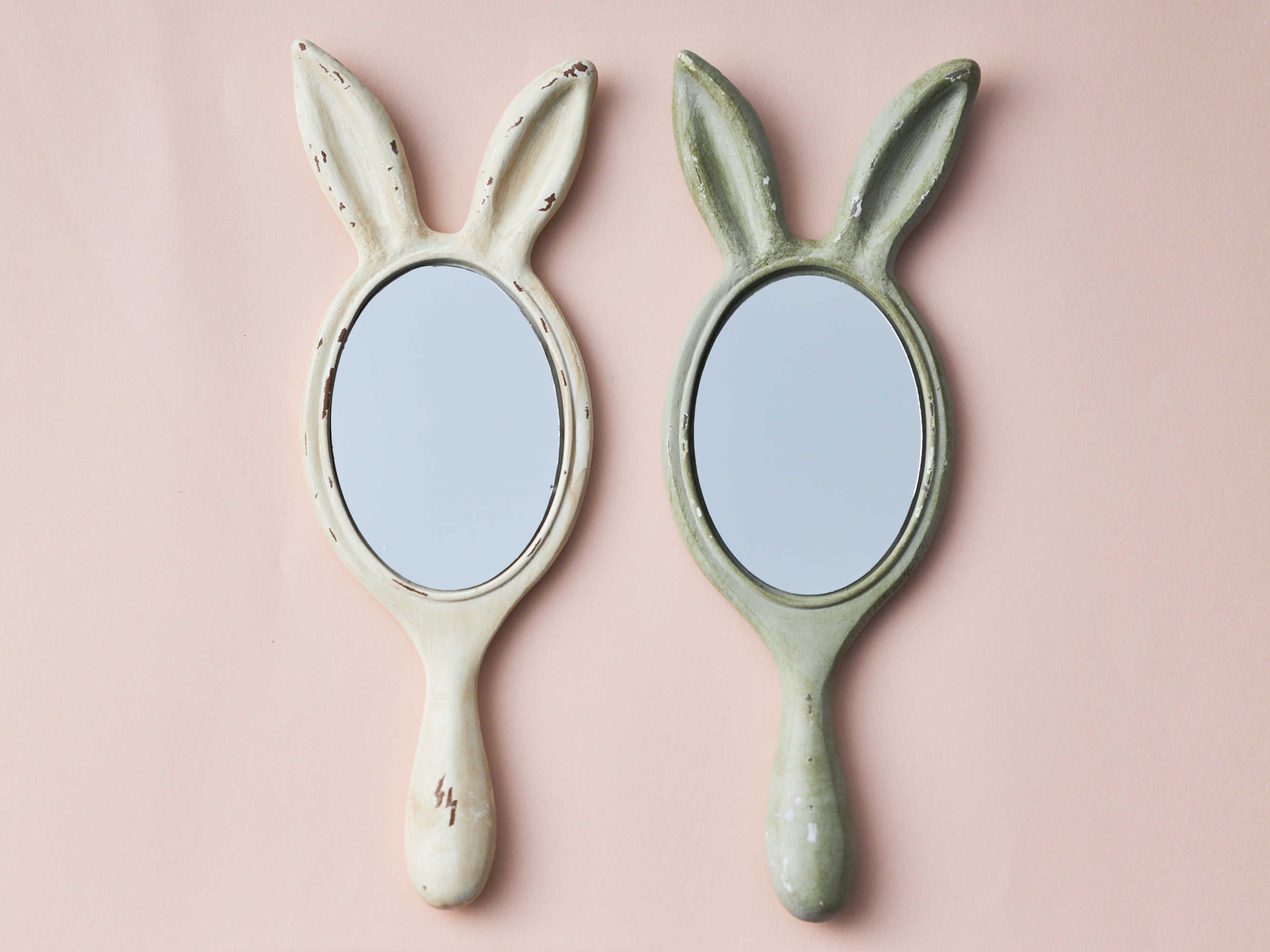 見るだけで気分が上がるうさぎミラー＆リップセット