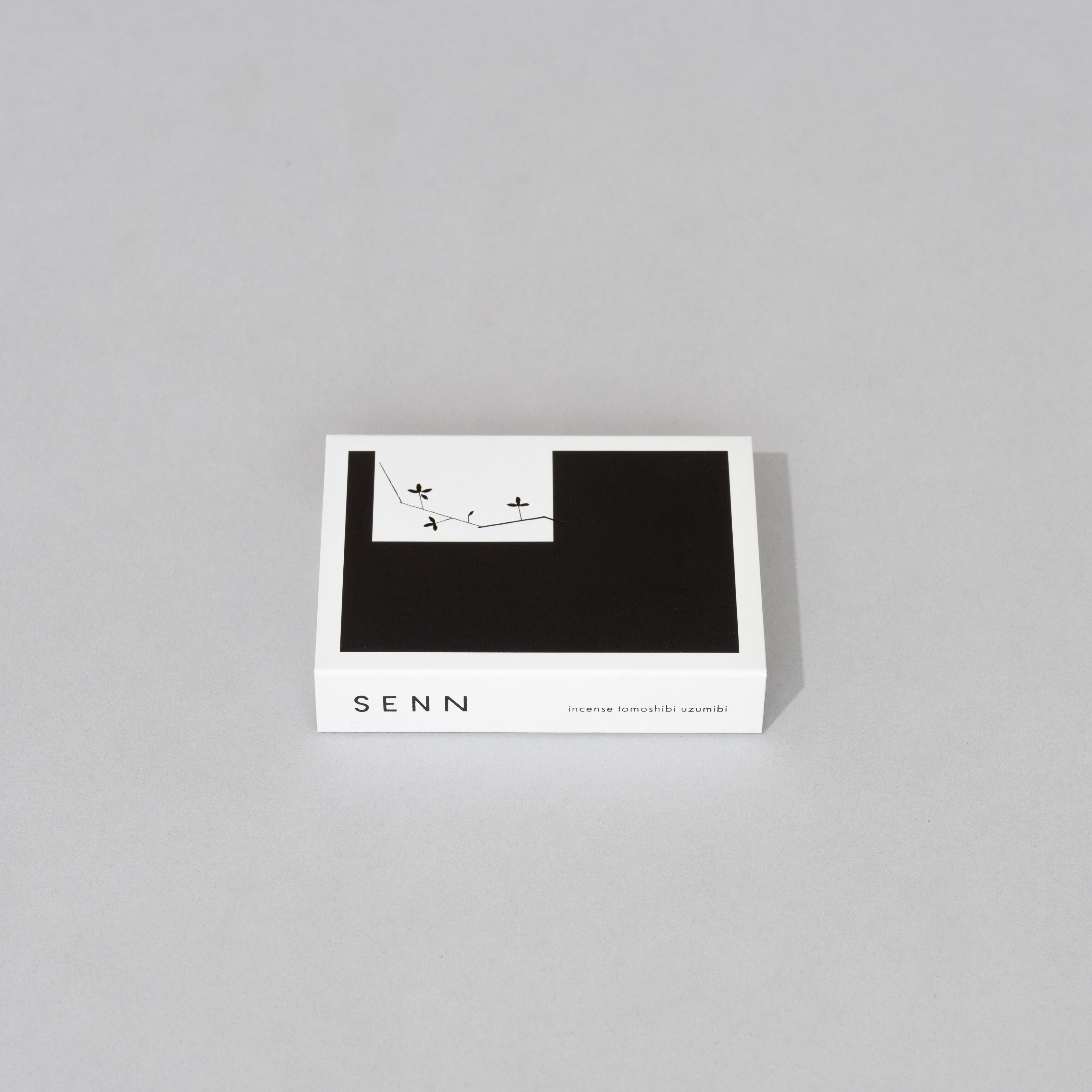 incense 燈 tomoshibi／熄 uzumibi（お香）