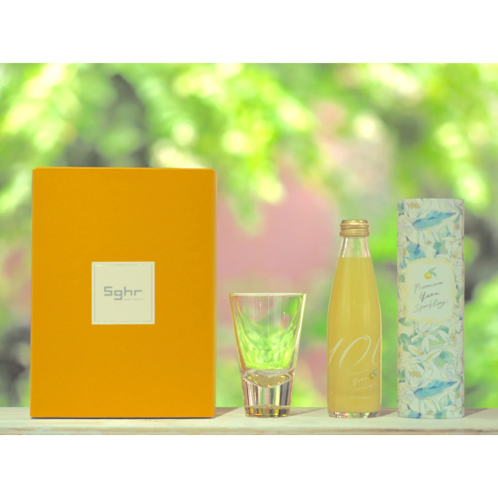 ×Sghr　Sghr　グラス付】Premium　Sparkling　Yuzu　project（ヒャクパーセントメイドプロジェクト）のプレゼント・ギフト通販　made　スガハラ限定ギフトセット　-Glass　100%　three：Happy-　TANP（タンプ）