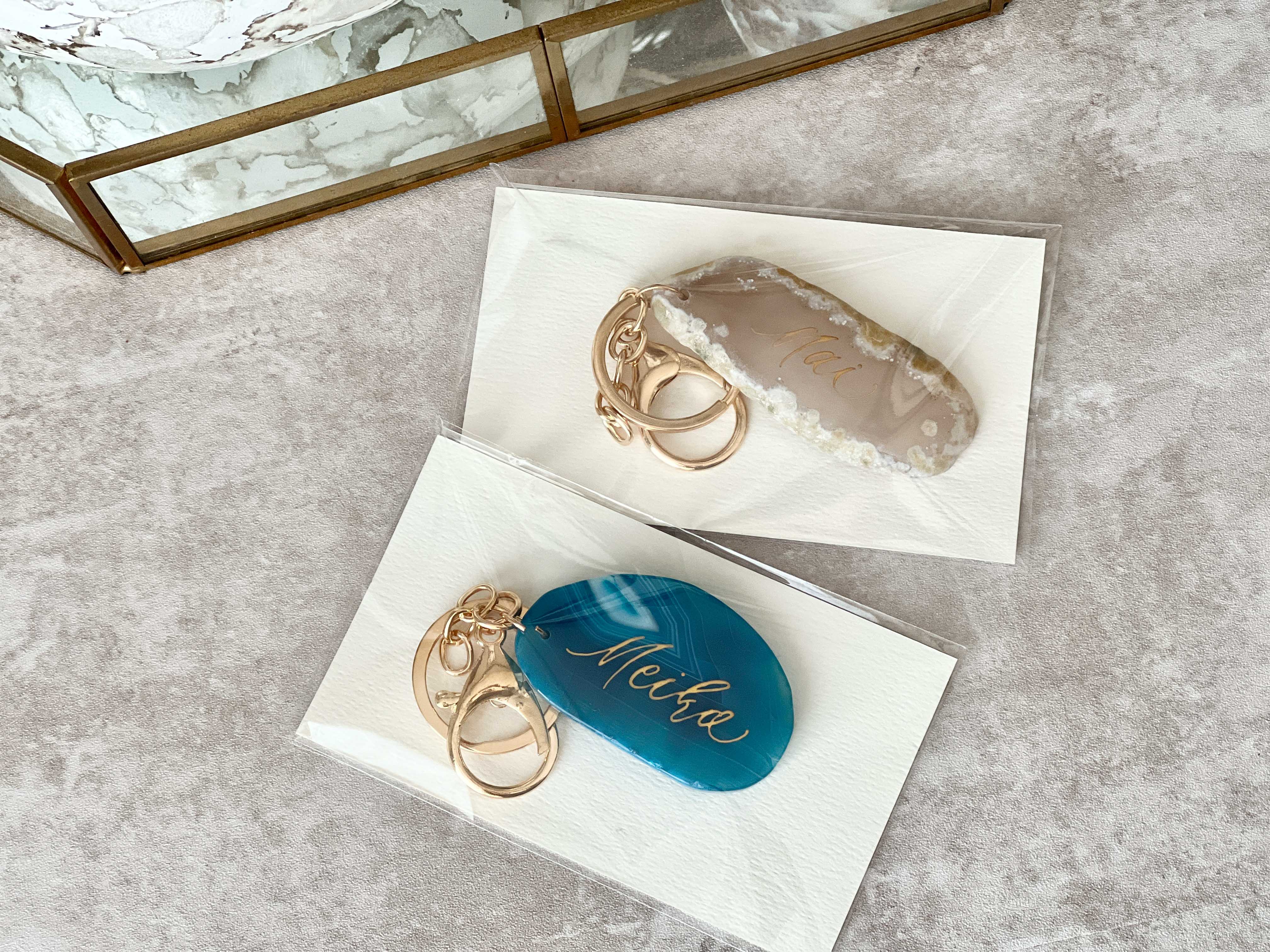 名入れキーホルダーペアセット | Affectueux（アフェクチュ）のプレゼント・ギフト通販 | TANP（タンプ） エレファントギフト 女性用 エレファントキーチェーン インスピレーションギフト 女性への小さなギフト 励まし 高揚 意味のあるギフト