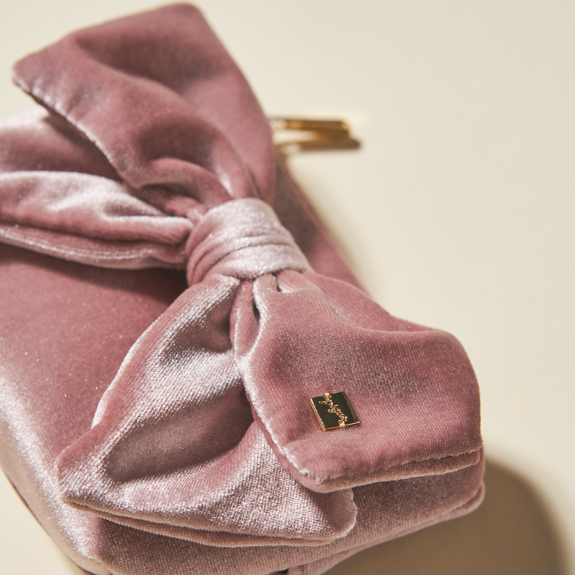 【WOMEN】ベロアリボン　ポーチ