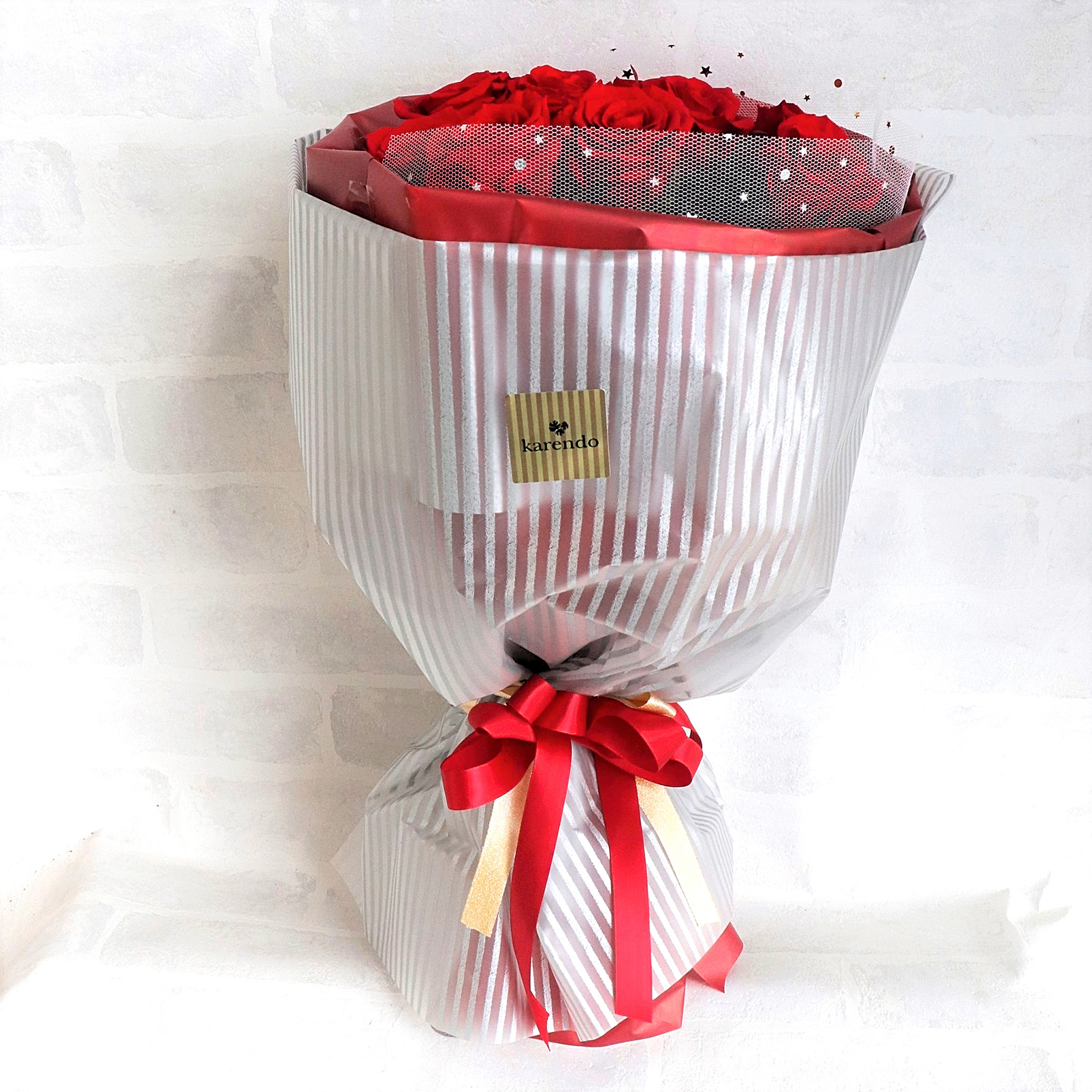 12本のレッドローズ（枯れないお花 プリザーブドフラワー）