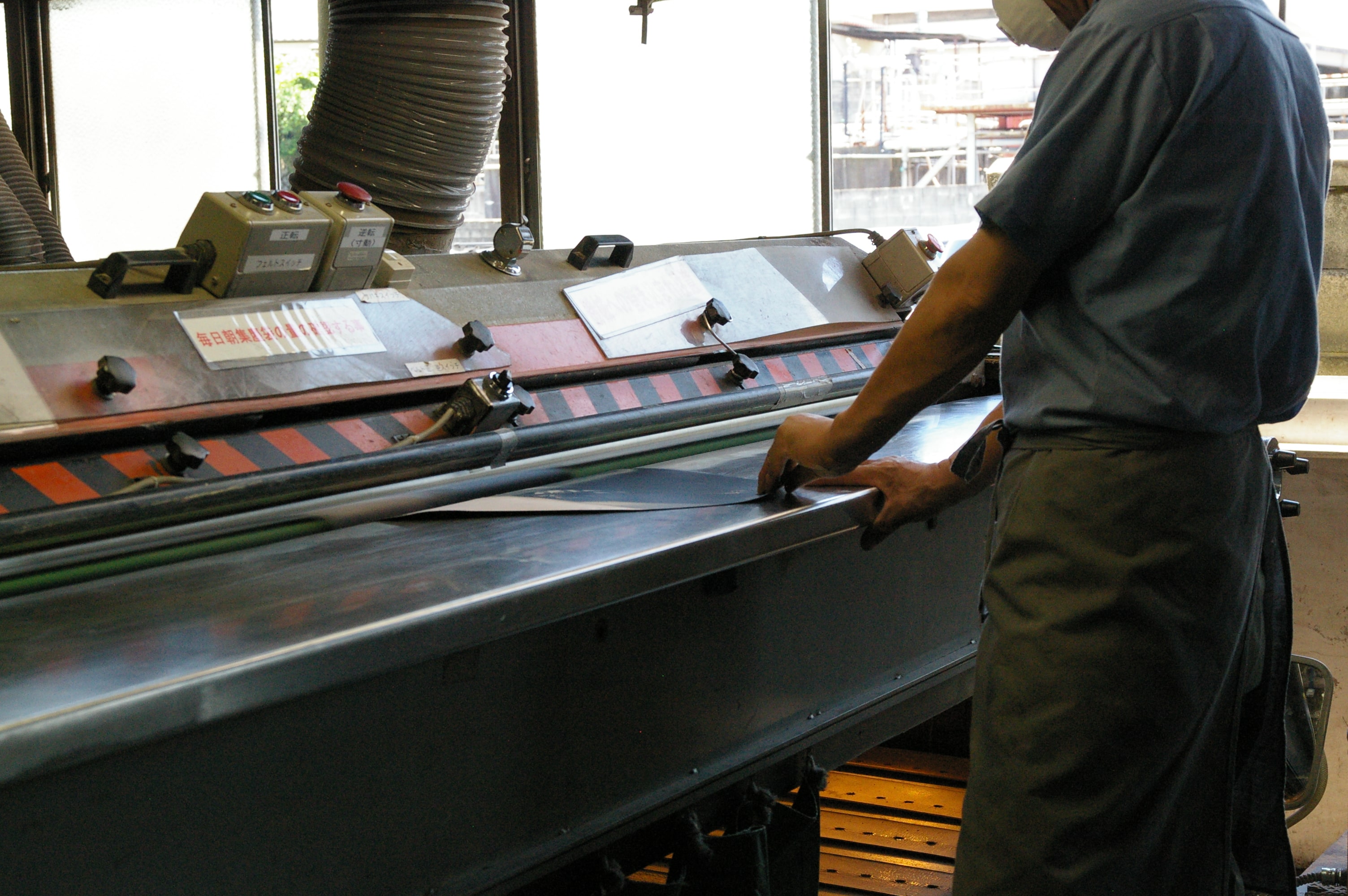 コードバン二つ折り財布