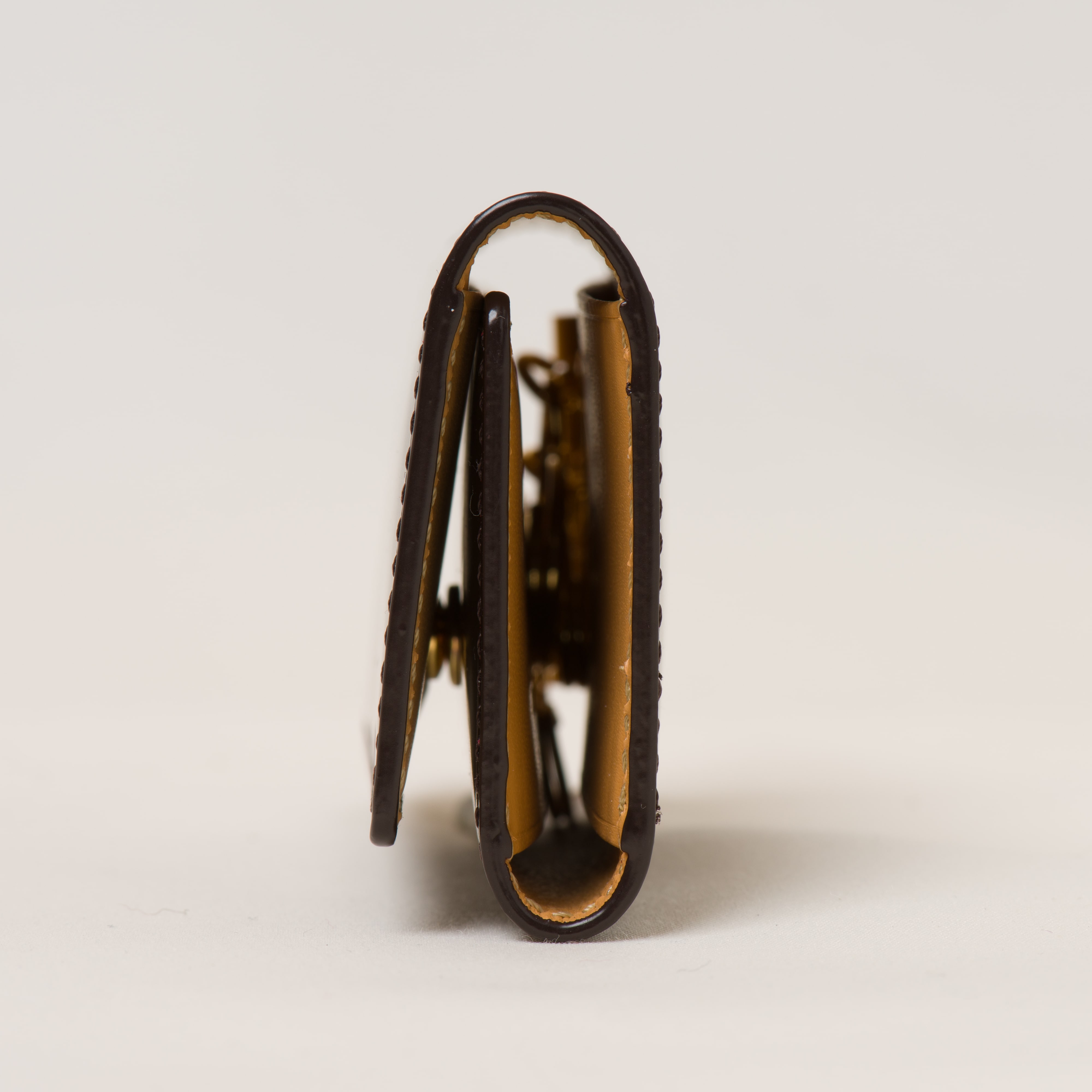 日本製コードバンキーケース