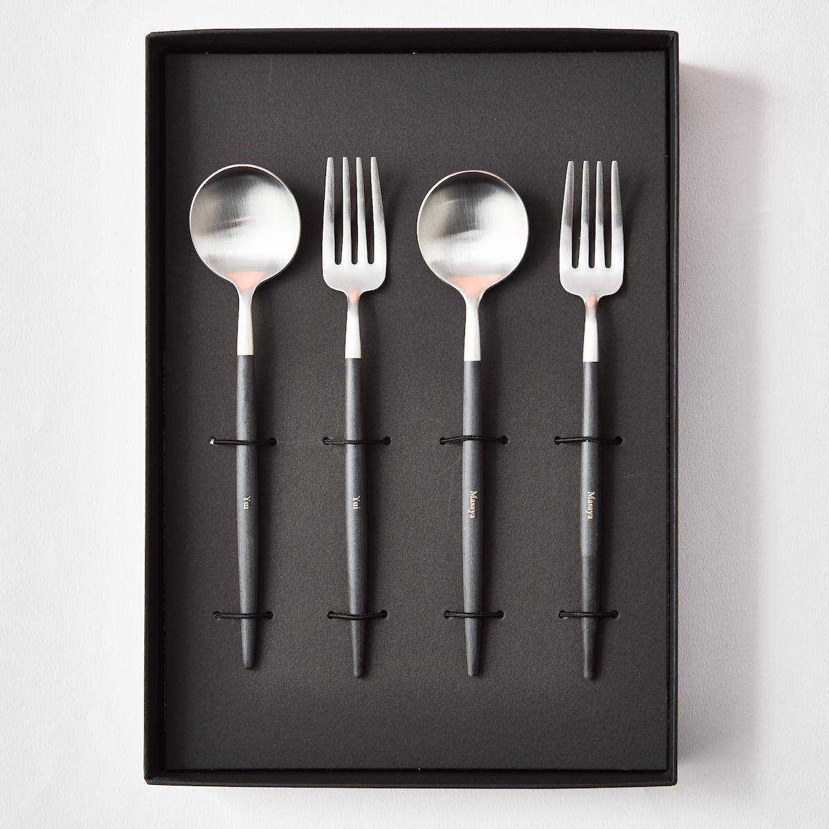 【名入れ】クチポール ゴアブラック×ゴールド デザートペア4本セット