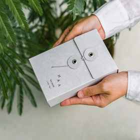 【タンプ限定/名入れ/ギフトBOX】ヘアブラシ＆入浴剤「HAA」セット