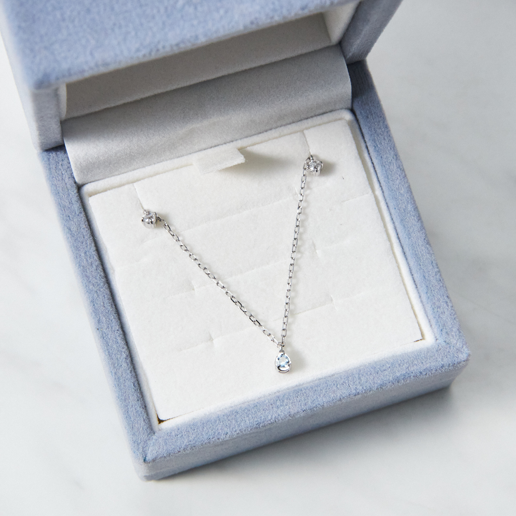 【名入れ】揺れる誕生石ブレスレット&オルゴールケースセット