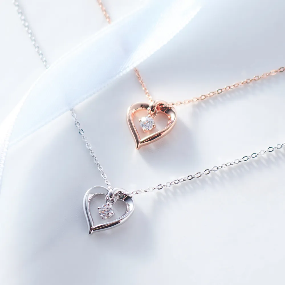 名入れギフト】イニシャルハートネックレス | Precious（プレシャス） TANP（タンプ） TANP 名入れ工房のプレゼント・ギフト通販 |  TANP（タンプ） DanLingJewelry 10個 ブラック 溶けるハートチャーム 樹脂製 フラットバック ハート型ペンダント バレンタイン ラブ