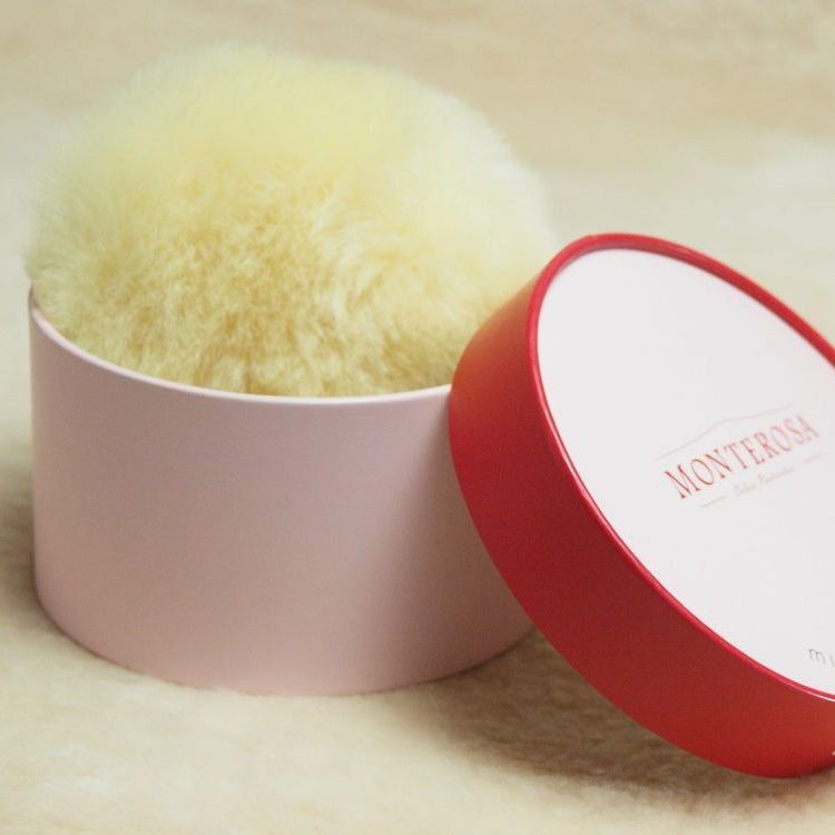 【タンプ限定/ギフトBOX】ムートンポーチ＆リップ美容液セット