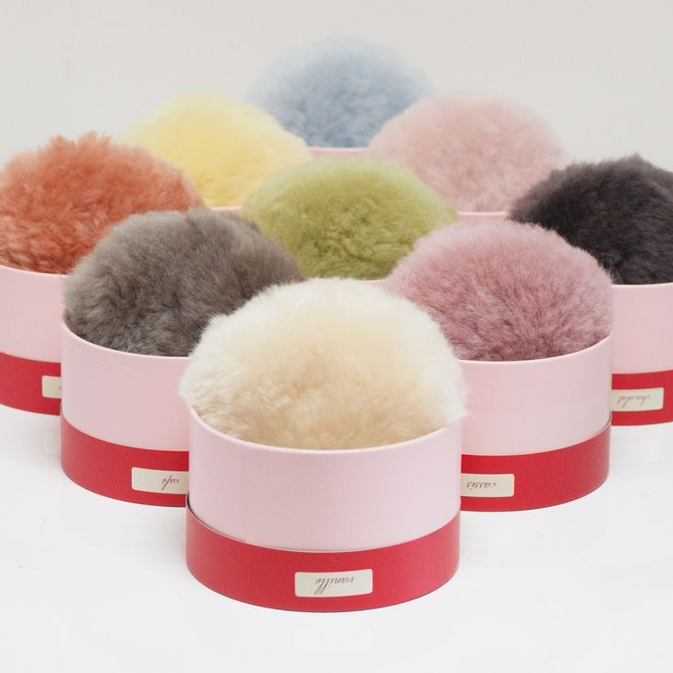 【タンプ限定/ギフトBOX】ムートンポーチ＆リップ美容液セット