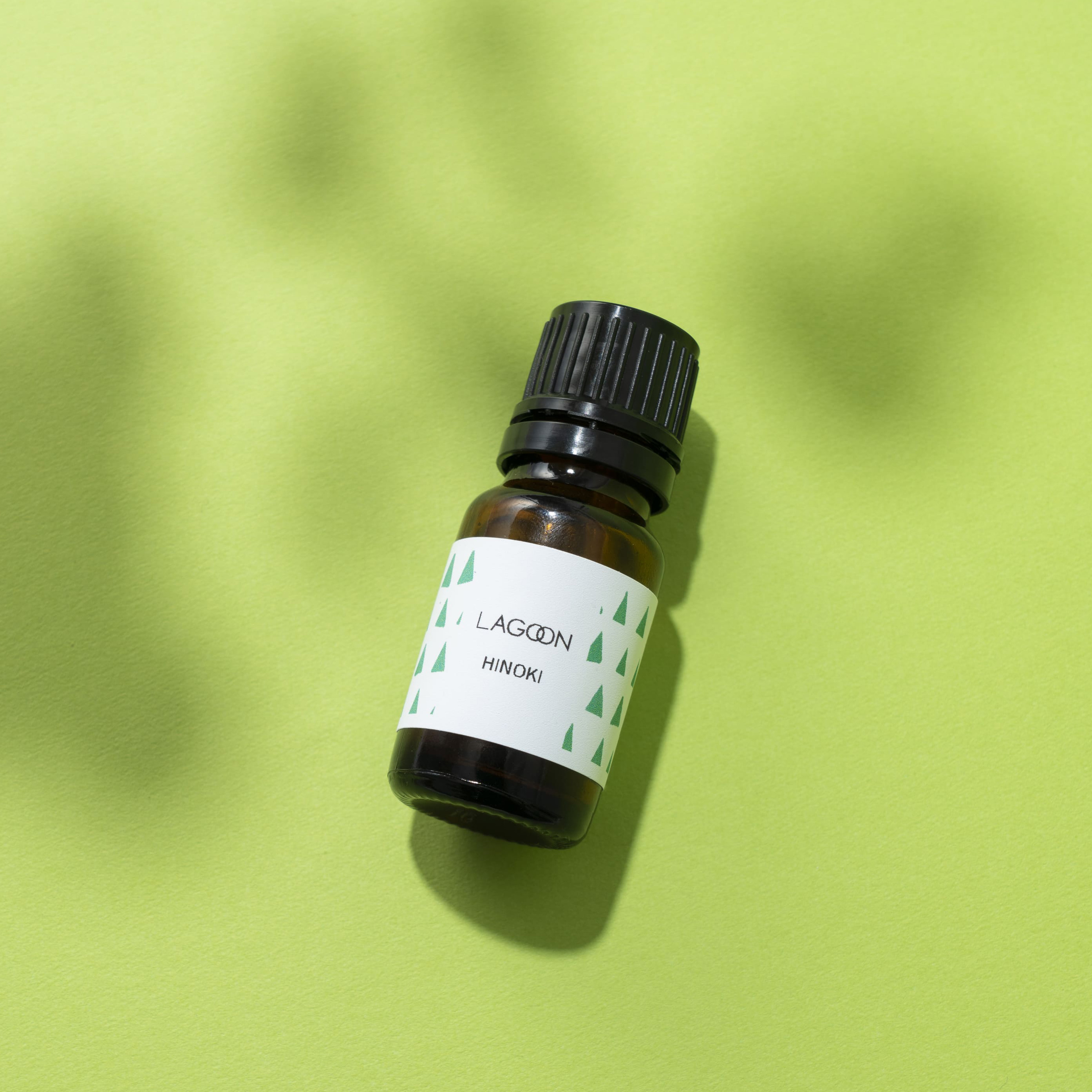 Hinoki（檜）の香り ブレンドオイル＋選べるアロマボール magicFragrance（マジックフレグランス）のプレゼント・ギフト通販