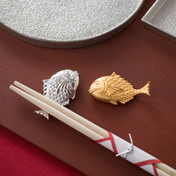 鯛の箸置き | 能作（ノウサク）のプレゼント・ギフト通販 | TANP（タンプ）