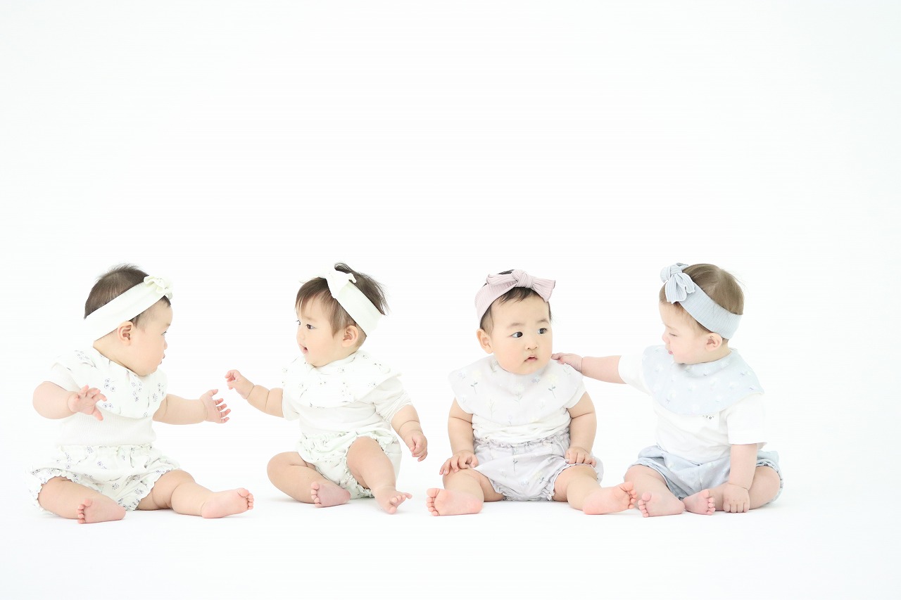 【ボックス付き】花言葉スタイ・ヘアバンド・グローブイニシャルセット