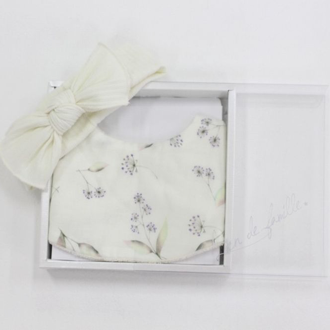 【ボックス付き】花言葉スタイ・ヘアバンド・グローブイニシャルセット