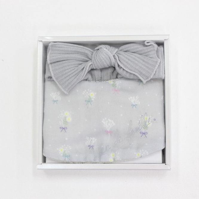 【ボックス付き】花言葉スタイ・ヘアバンド・グローブイニシャルセット