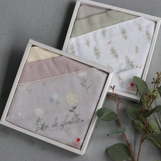 【ボックス付き】ガーゼ・入浴剤のセット