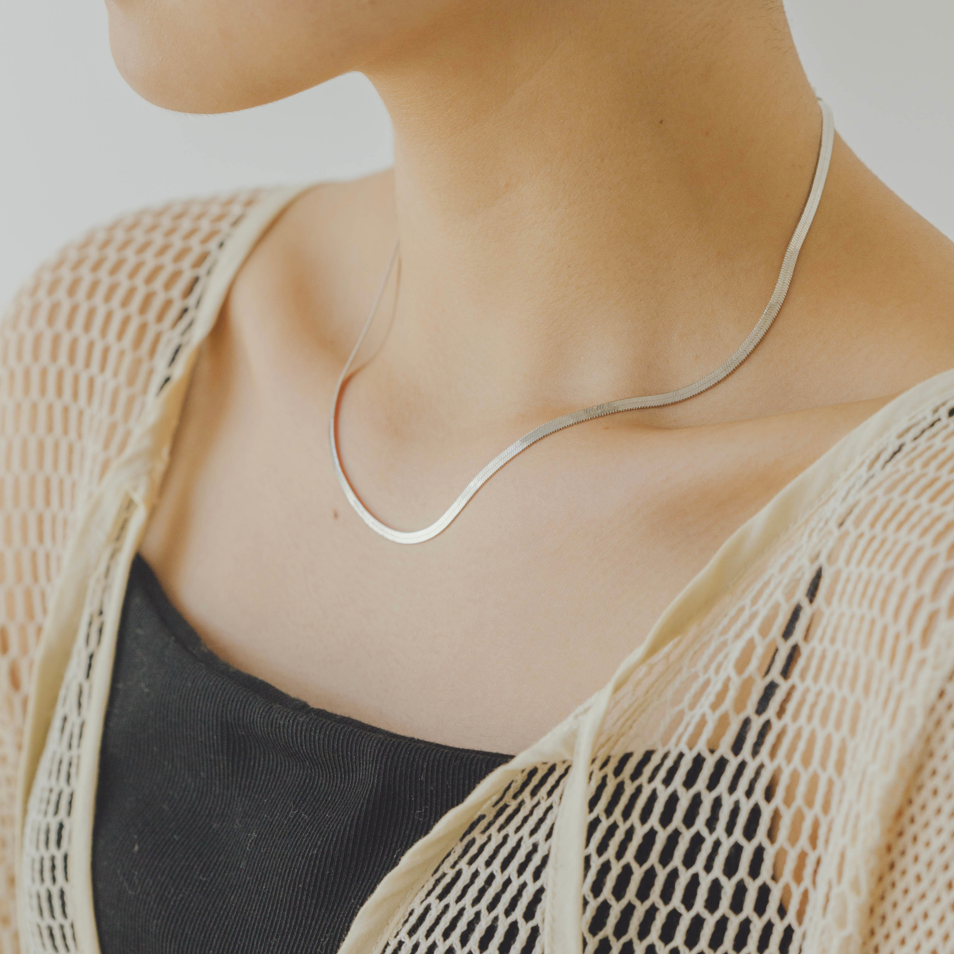 スネークチェーンネックレス