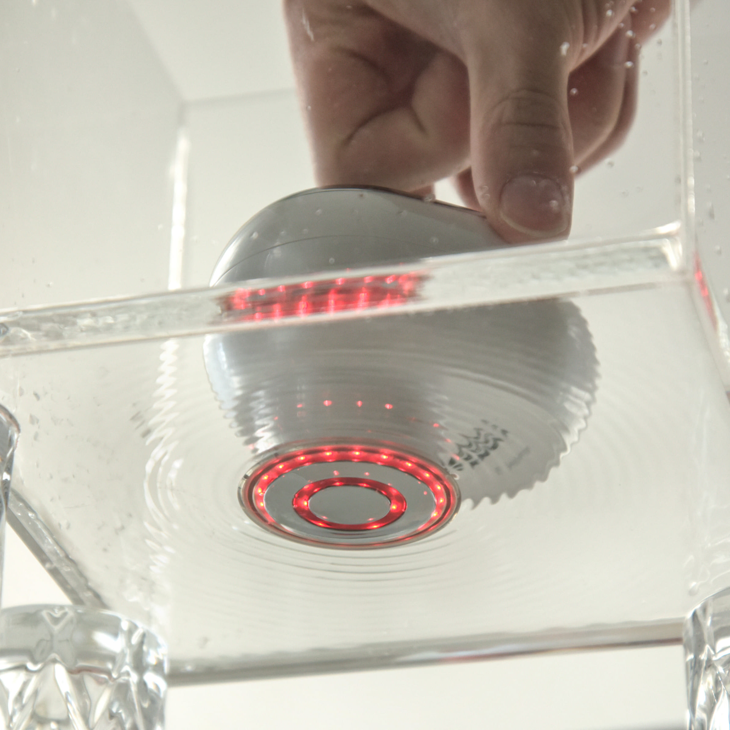 Beapro16 うるハリフト 本格派コンパクト美顔器