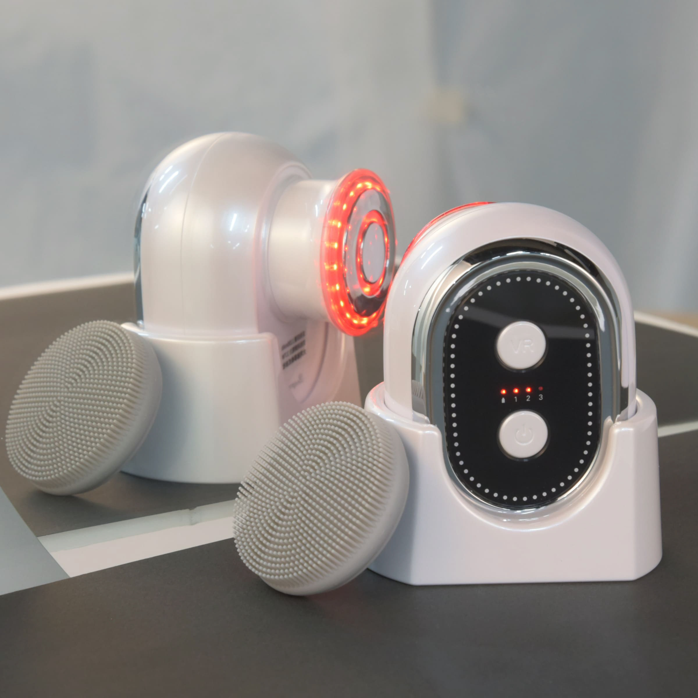 Beapro16 うるハリフト 本格派コンパクト美顔器